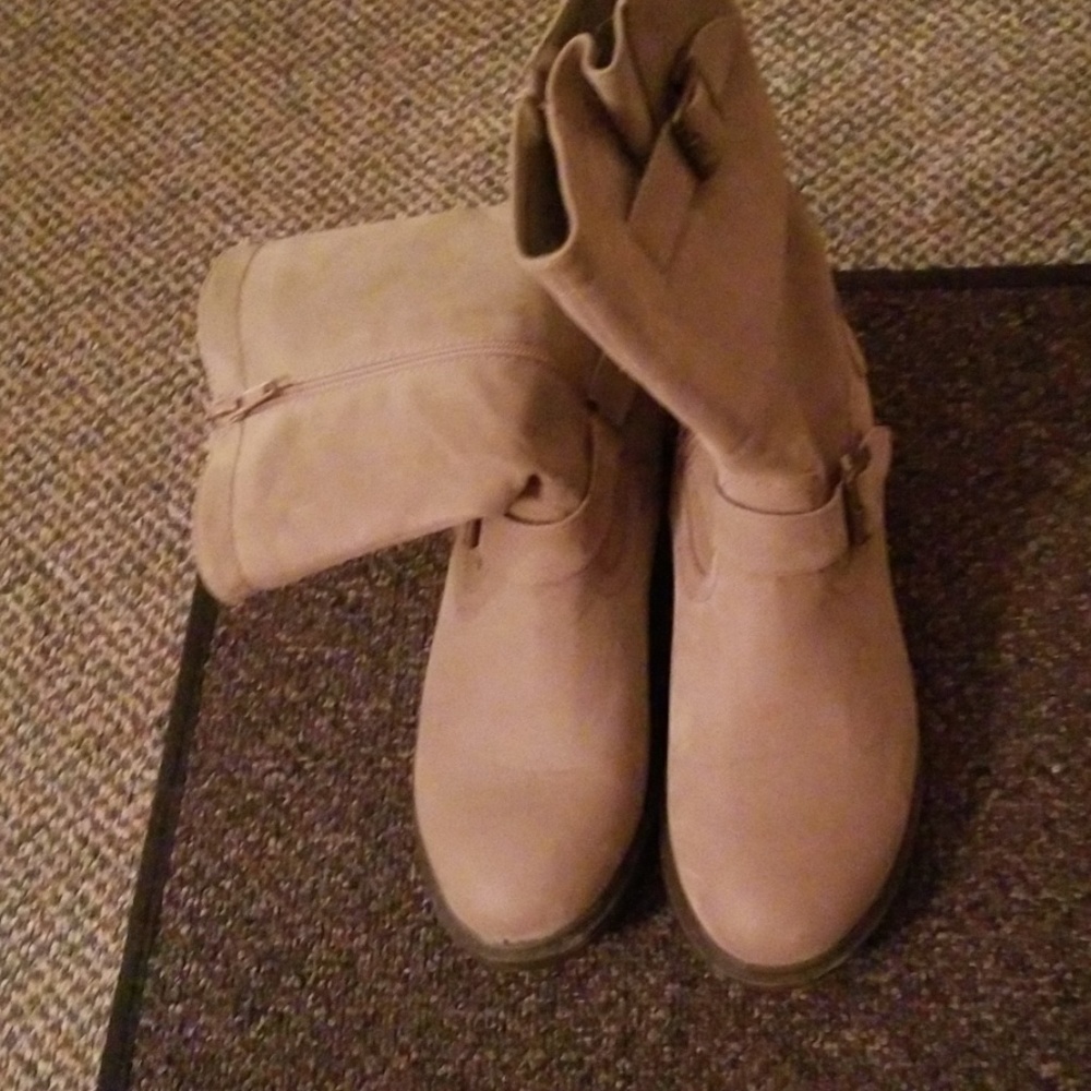 Brown boots